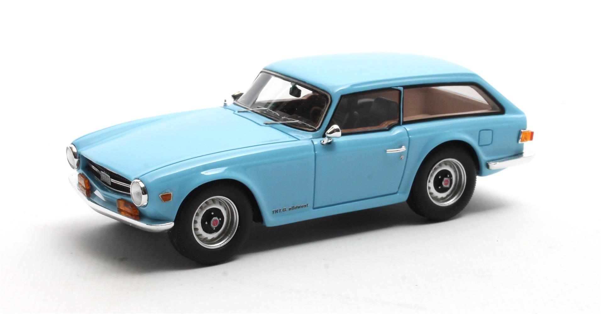 Triumph TR6 Shooting Brake Lichtblauw - 1:43